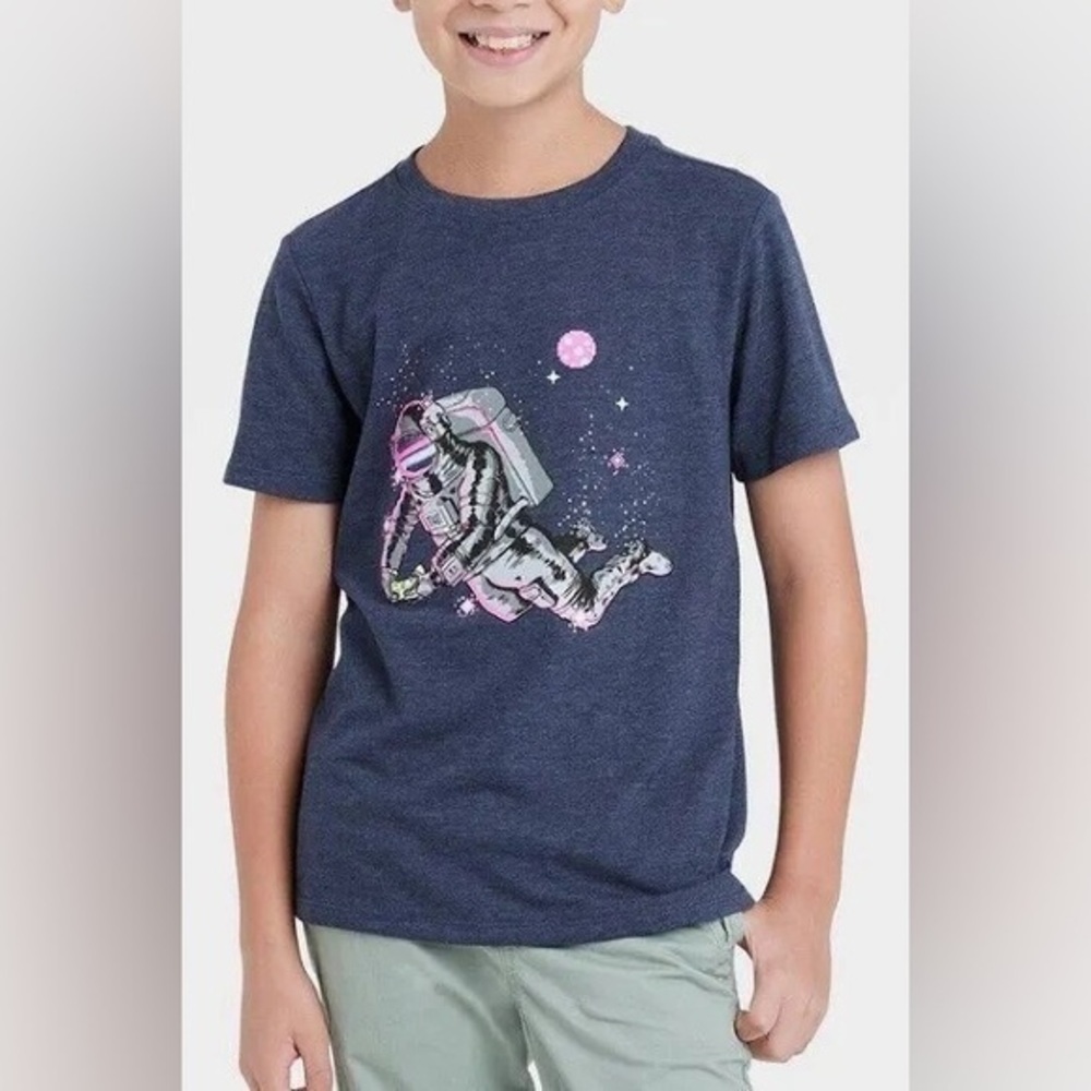 NWT GAMER ASTRONAUT TEE